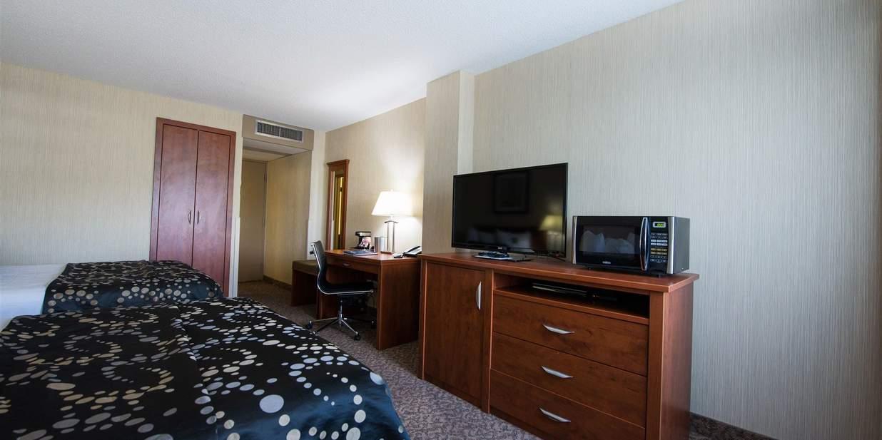 Clarion Hotel&Suites Brandon Buitenkant foto